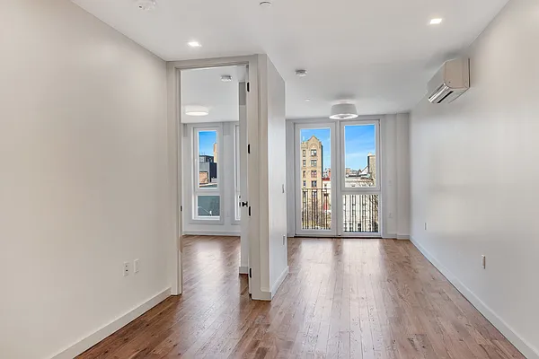 Rented by Rennit Inc. | media 9