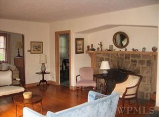 39 Disbrow Cir, New Rochelle, NY 10804