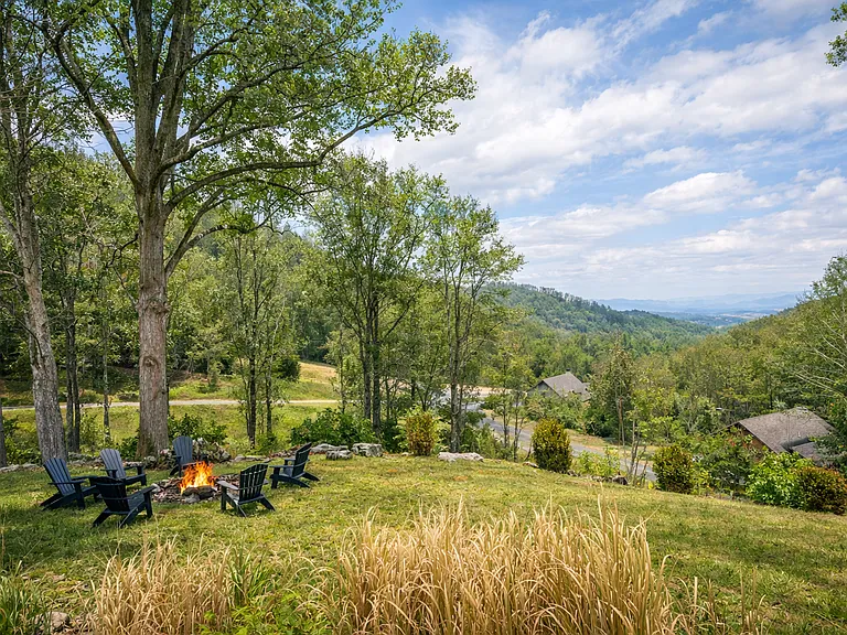 287 Whisper Mountain Dr — Photo 3
