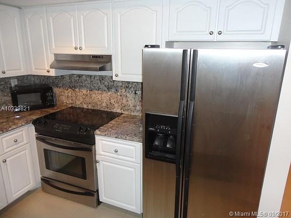 5th image of 18061 Biscayne Blvd APT 302