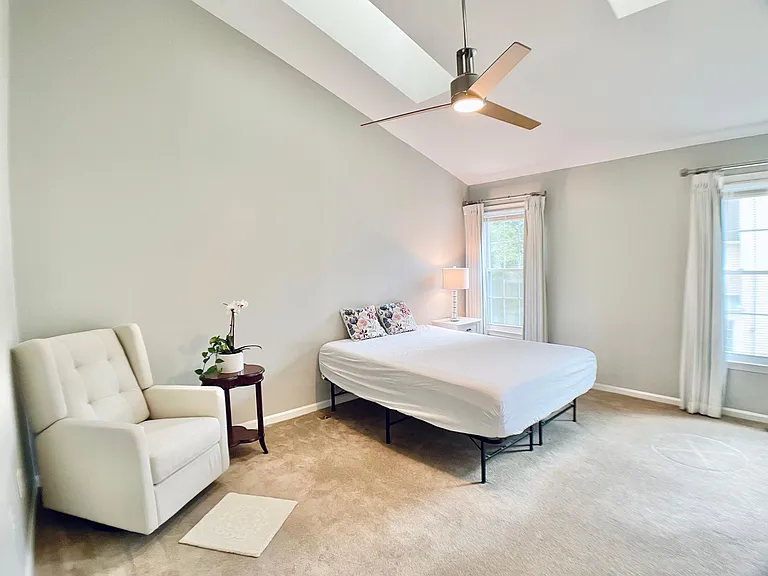 3903 Clares Ct — Photo 17