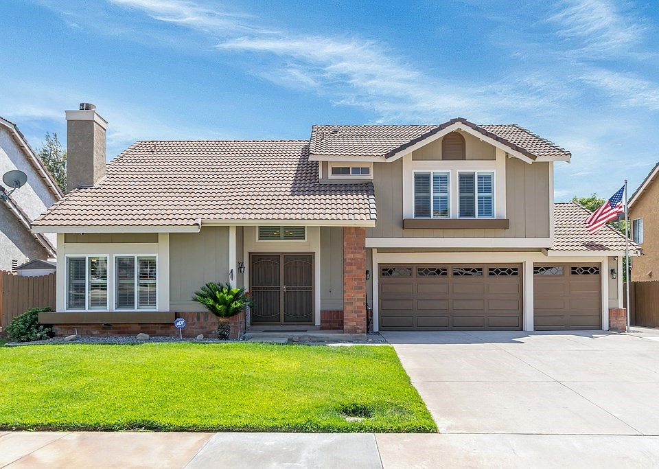 1st image of 22365 Sheffield Dr