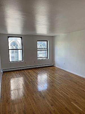 4th image of 222 W 140th St #6B