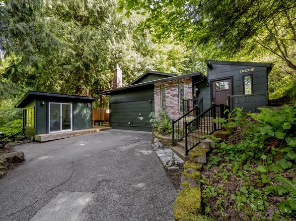 12004 SE Henderson Dr, Portland, OR 97266