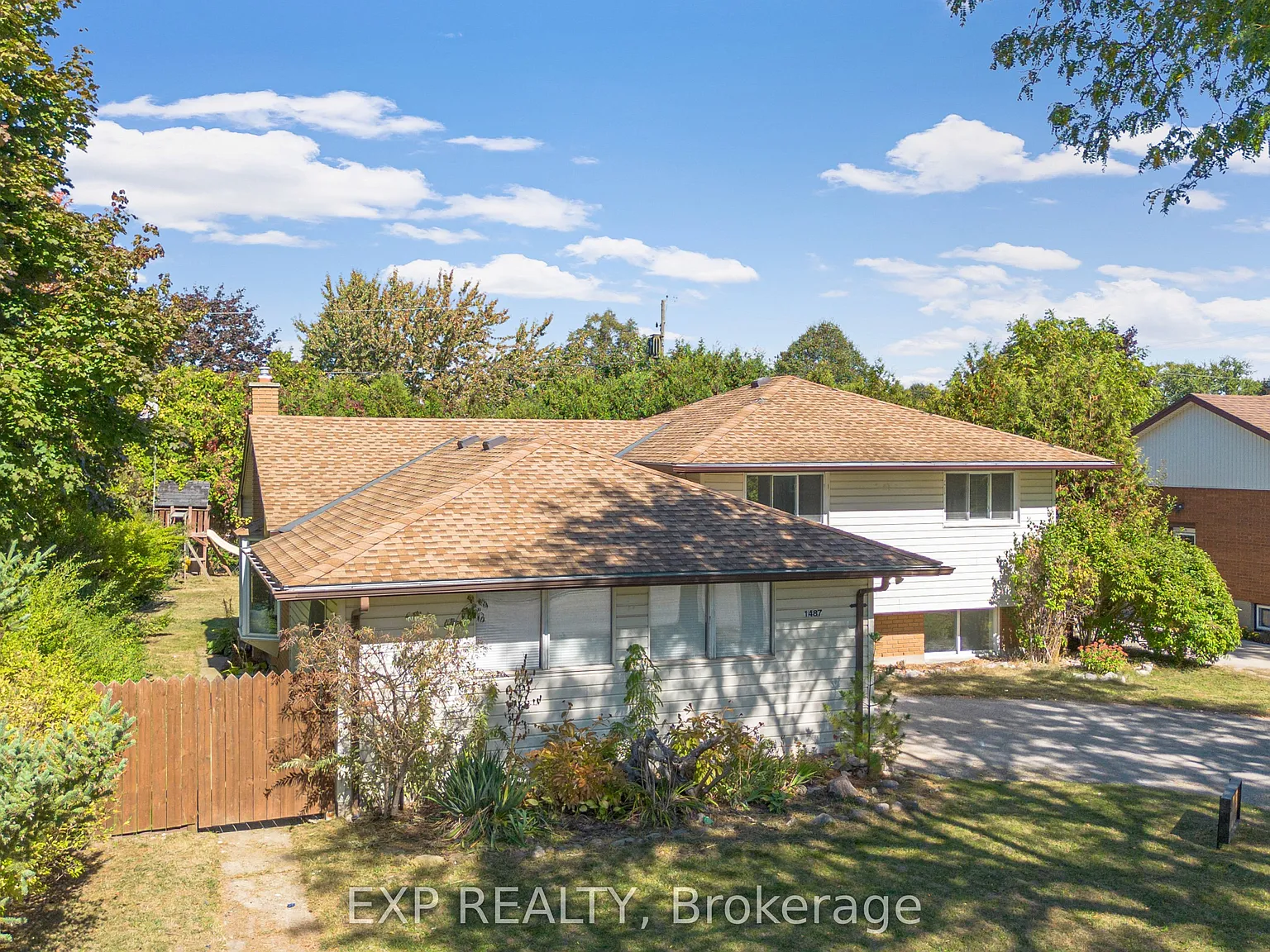 3 bed, $2,350 — Photo 2
