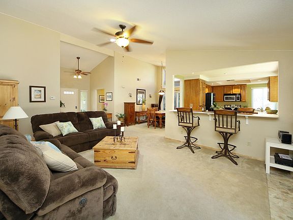 4th image of 54 Rollingbrook Cir