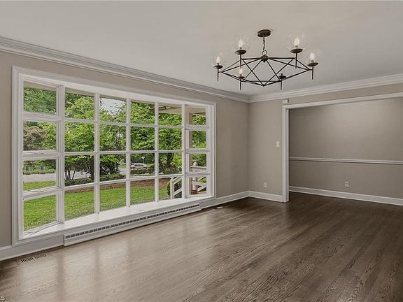 4th image of 1000 Huntingdon Rd