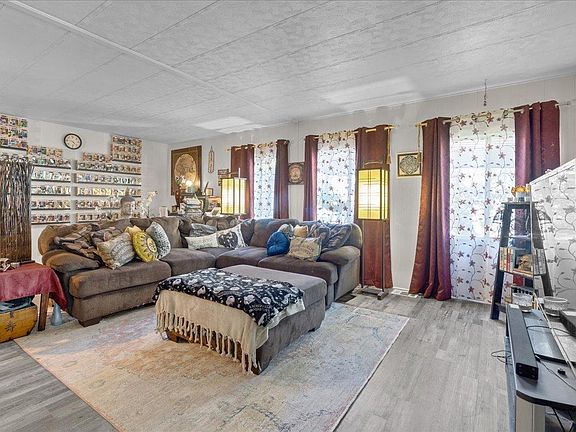 5th image of 17617 Pond Derosa Ln #29