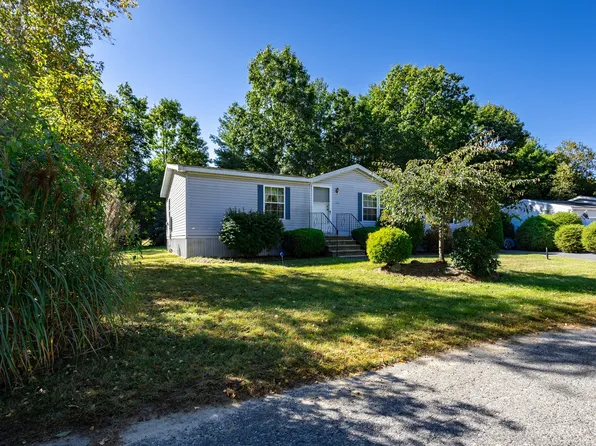 126 Millers River Dr, Athol, MA 01331
