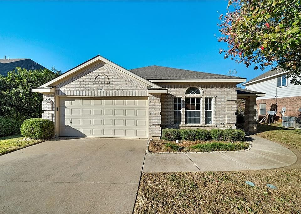 1st image of 5573 Lawnsberry Dr