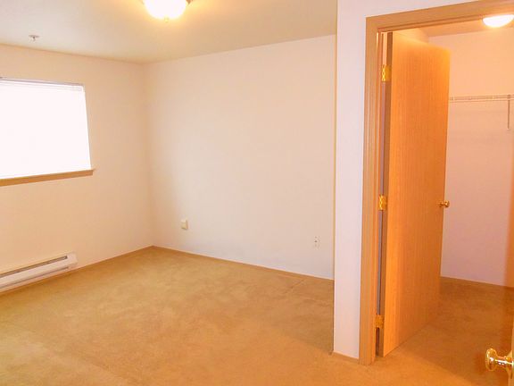 4th image of 11915 Roseberg Ave S APT 112