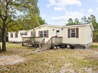 121 Homestead Ln, Holly Ridge, NC 28445