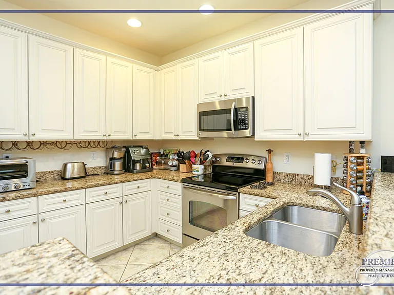 9027 Alturas Ln #3303 — Photo 12