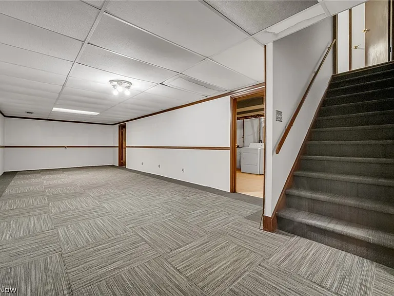 15067 Rochelle Dr — Photo 18