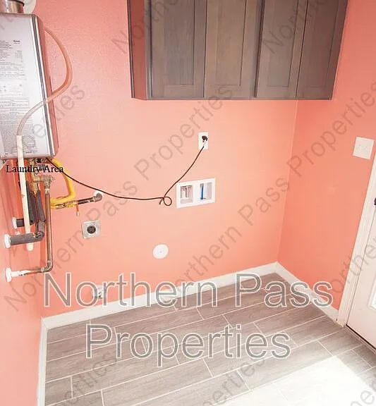 14364 Tobe Davis — Photo 17