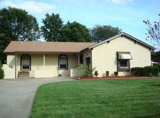 9 Laurel Woods Dr, Berlin, NJ 08009