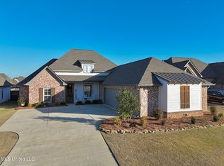 409 Pilot Cir, Brandon, MS 39047