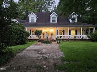 205 David Sherman Rd, Newhebron, MS 39140