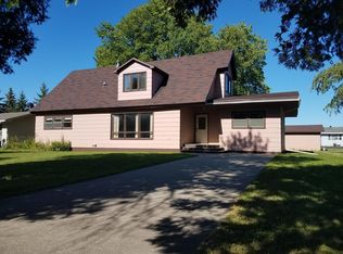 107 2nd Ave SW, Baudette, MN 56623