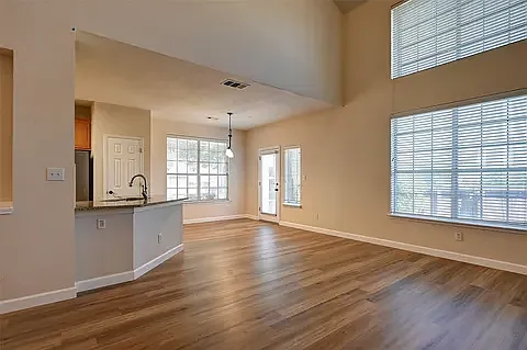 4567 Woodsboro Ln — Photo 13