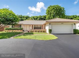 9720 NW 3rd Mnr, Coral Springs, FL 33071