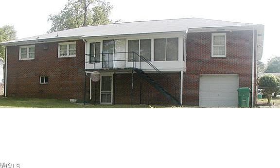 3rd image of 601 Arlington St