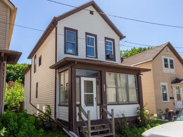 2740 Elm St, Dubuque, IA 52001
