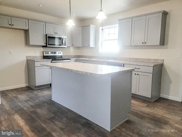 10 Skip Ln — Photo 18