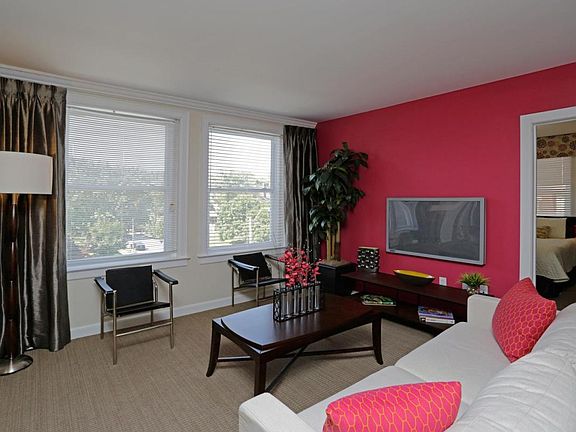 Dining/Living room