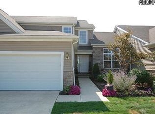 29377 Hummingbird Cir #20, Westlake, OH 44145