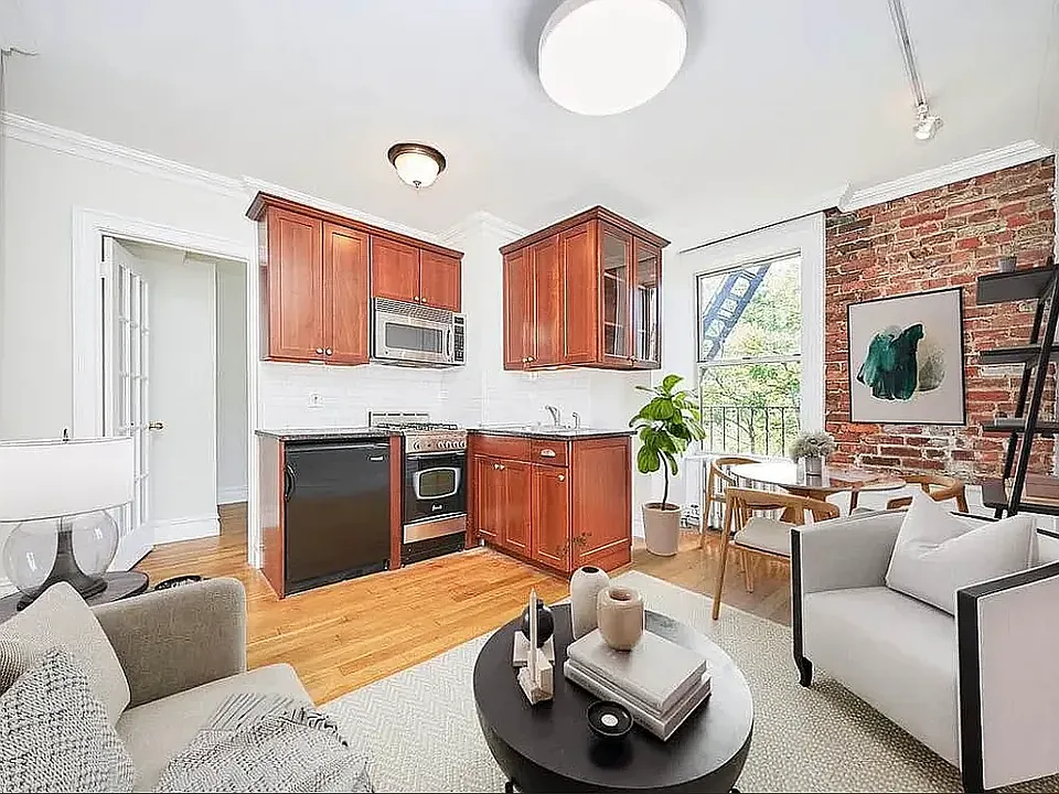 42 Grove St #4B