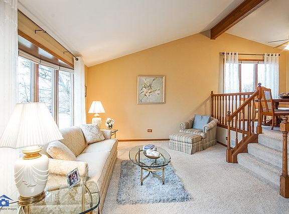 4th image of 17750 Bayberry Ln