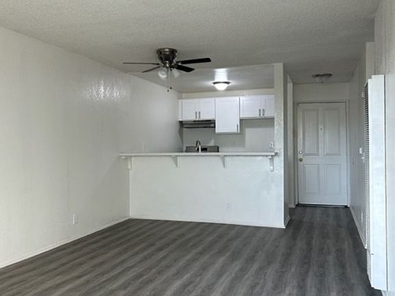 4th image of 13432 S Vermont Ave APT 5