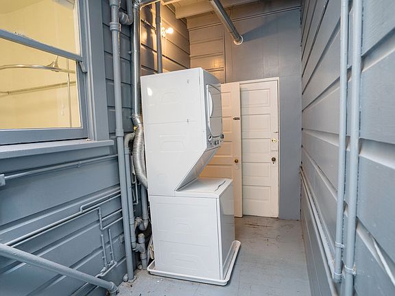 5th image of 1501-1509 Haight St #7