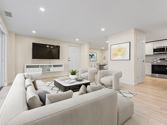 2nd image of 15 Bourbon St APT 63