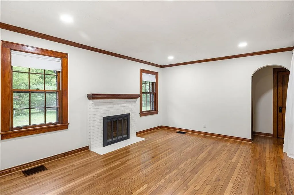 2 bed, 1.0 bath, 1512 sqft, $2,100 — Photo 4