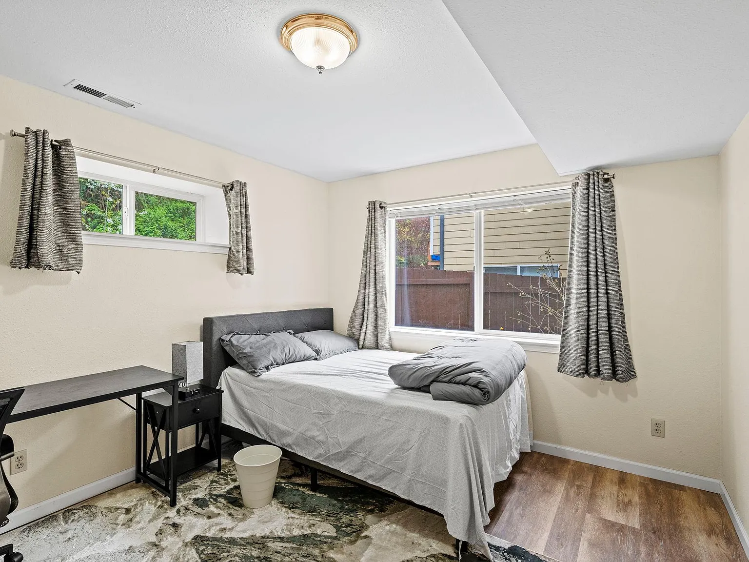 7327 Dumar Way SW — Photo 1
