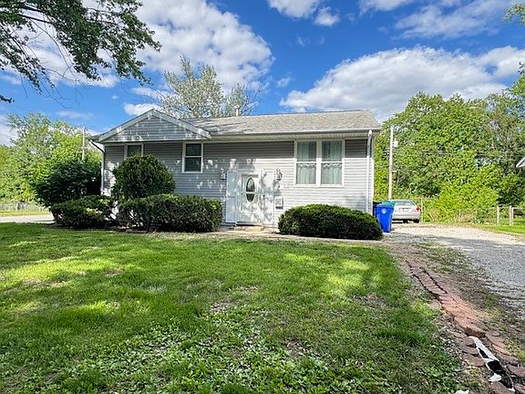 2nd image of 38 Whippoorwill Dr