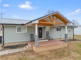 13 S Shore Dr, Paris, IL