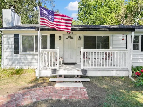 17229 Monte Verde Dr, Belton, MO 64012