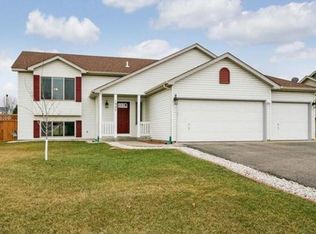 1927 Rochelle Curv, Shakopee, MN 55379