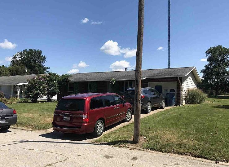 2nd image of 127 Ruby Rd