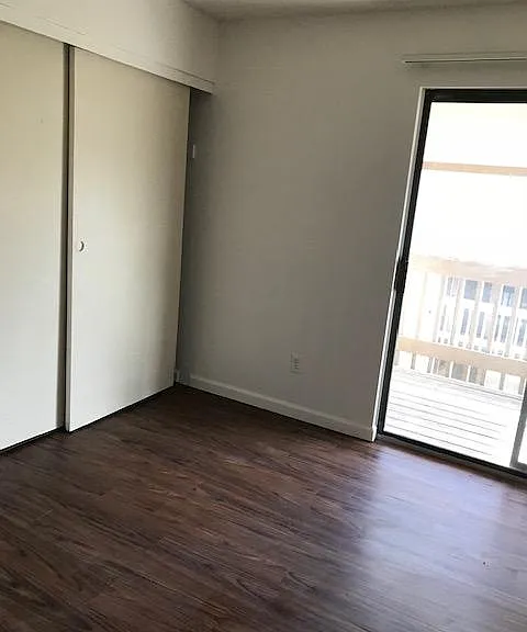 Bedroom that has an access to the balcony