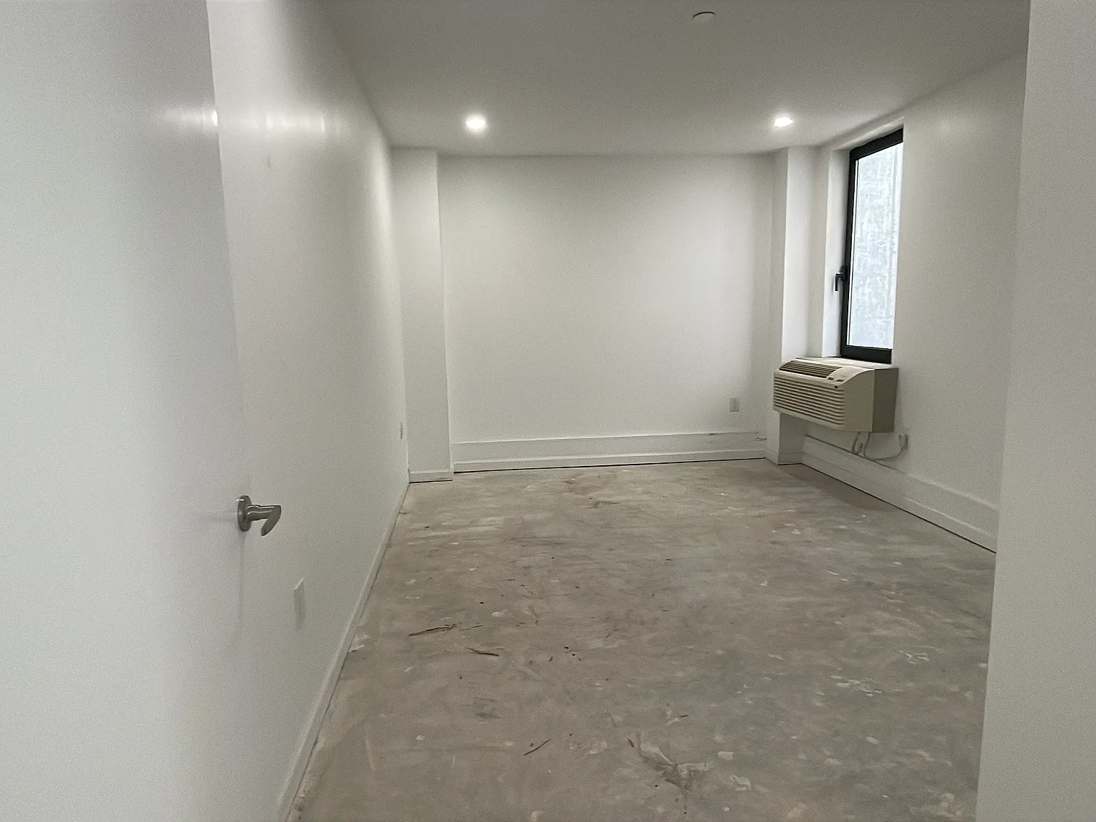 2 bed, $2,755 — Photo 4