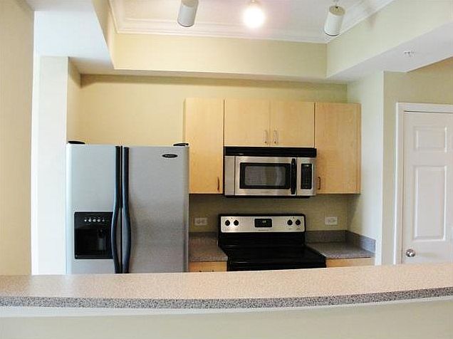 1st image of 533 NE 3rd Ave APT 318