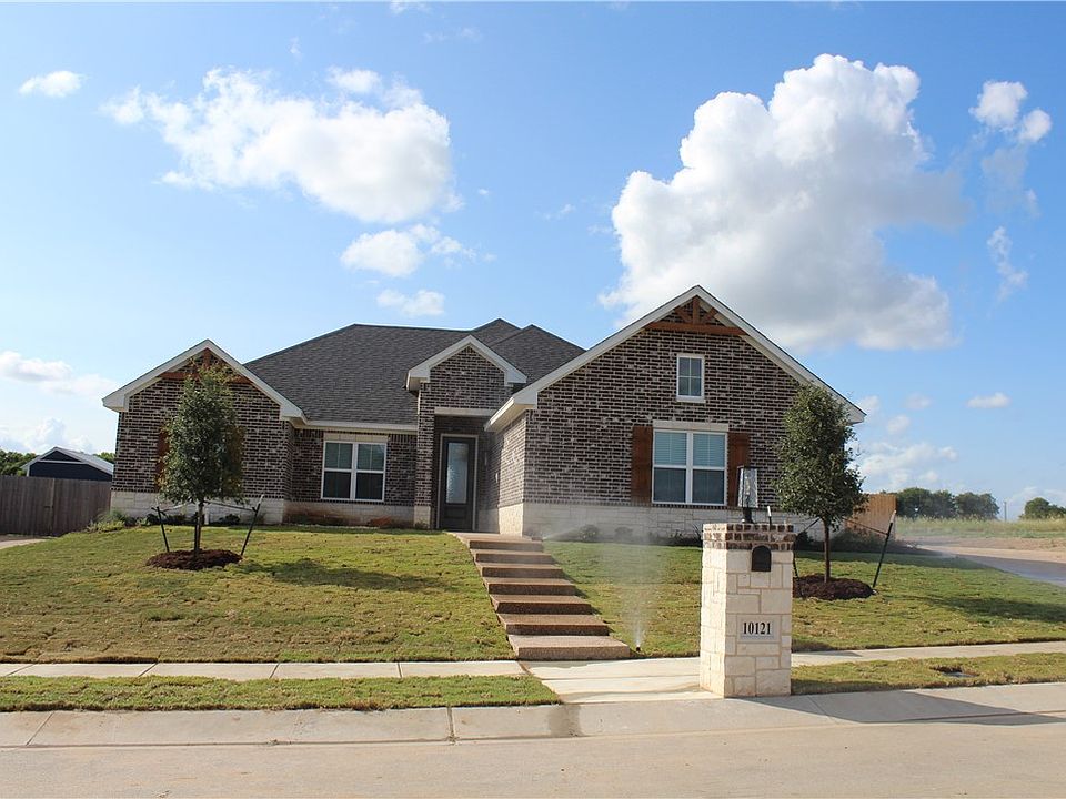 1st image of 10121 Castleberry Ln