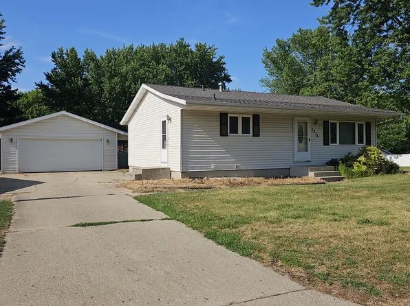 1215 Lincoln St, Rock Falls, IL 61071