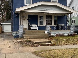 814 Neland Ave SE, Grand Rapids, MI