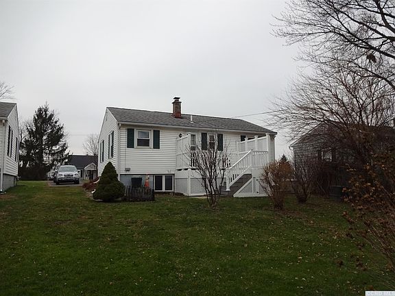 2nd image of 308 Lincoln Blvd