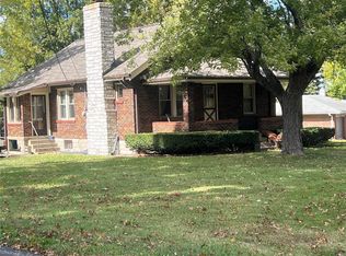 13305 Old Halls Ferry Rd, Florissant, MO 63033